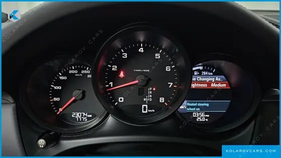 PORSCHE MACAN 2.0