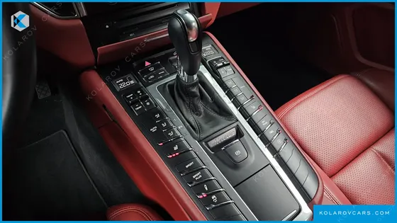 PORSCHE MACAN 2.0