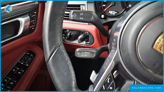 PORSCHE MACAN 2.0