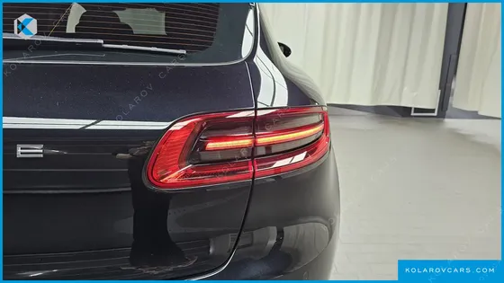PORSCHE MACAN 2.0