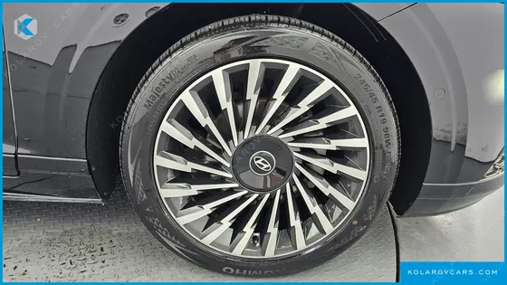 HYUNDAI GRANDEUR CALLIGRAPHY