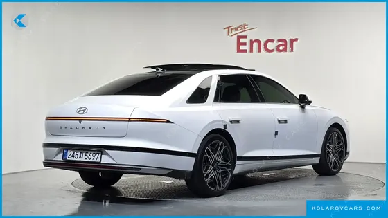HYUNDAI GRANDEUR EXCLUSIVE