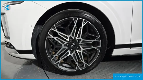HYUNDAI GRANDEUR EXCLUSIVE