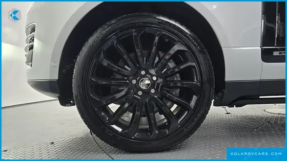 LAND ROVER RANGE ROVER 4.4 SDV8 VOGUE SE LWB DIESEL