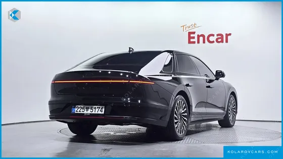 HYUNDAI GRANDEUR CALLIGRAPHY