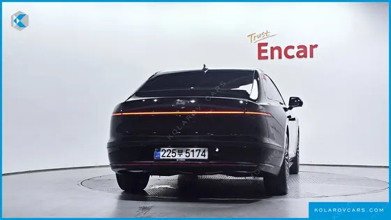 HYUNDAI GRANDEUR CALLIGRAPHY