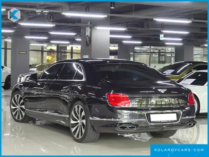 BENTLEY FLYING SPUR 4.0 AZURE