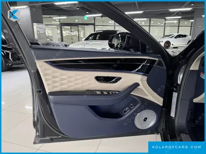 BENTLEY FLYING SPUR 4.0 AZURE