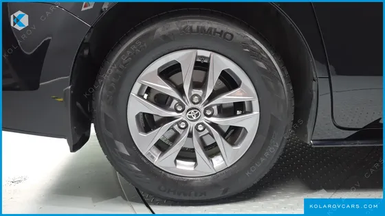 TOYOTA SIENNA 2.5 HYBRID AWD