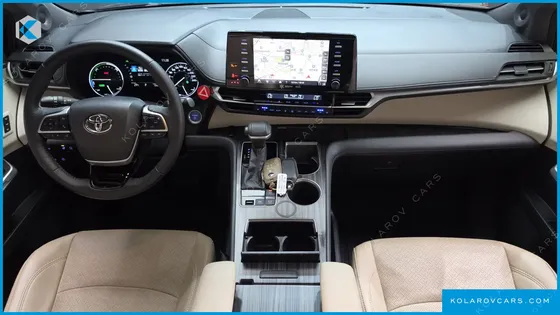 TOYOTA SIENNA 2.5 HYBRID AWD