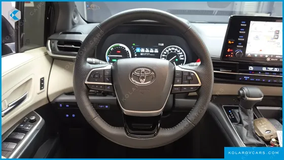 TOYOTA SIENNA 2.5 HYBRID AWD
