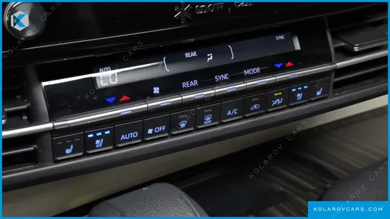 TOYOTA SIENNA 2.5 HYBRID AWD