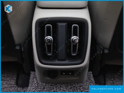 VOLVO XC40 B4 ULTIMATE BRIGHT