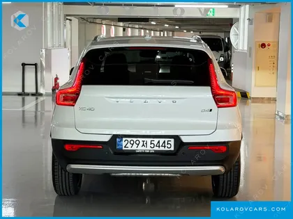 VOLVO XC40 B4 ULTRA BRIGHT