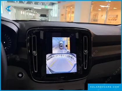 VOLVO XC40 B4 ULTRA BRIGHT