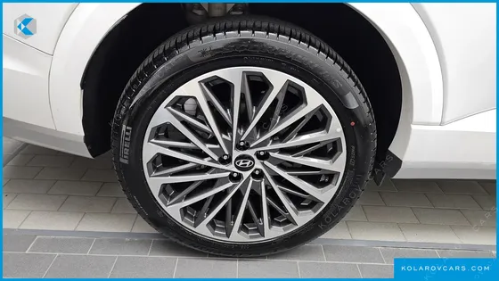 HYUNDAI PALISADE GASOLINE 2.5T 4WD 9-SEATER