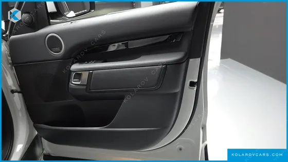 LAND ROVER DISCOVERY D300 HSE