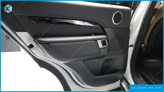 LAND ROVER DISCOVERY D300 HSE