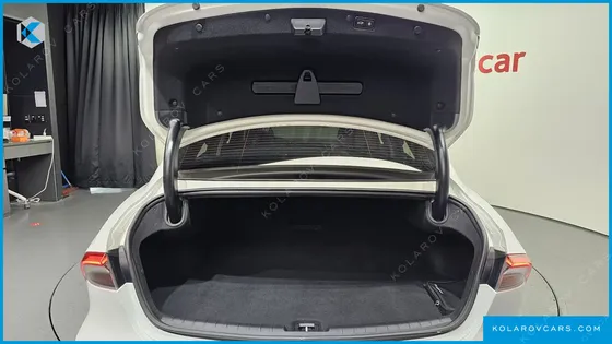 HYUNDAI GRANDEUR 3.0 LPI RENT CAR