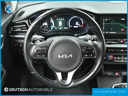 KIA NIRO EARTH