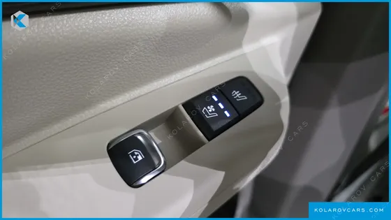 KIA CARNIVAL GASOLINE 7-SEATER GRAVITY