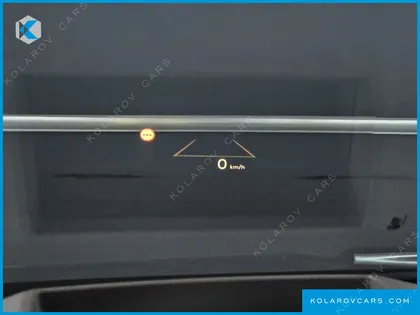 KIA CARNIVAL HEV 4-SEATER HI LIMOUSINE