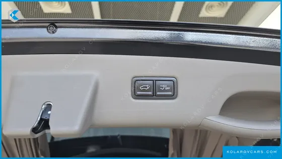 KIA CARNIVAL HEV 4-SEATER HI LIMOUSINE