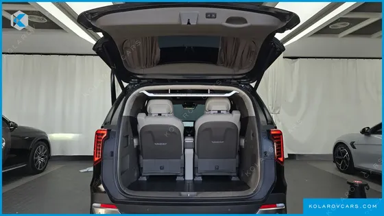 KIA CARNIVAL HEV 4-SEATER HI LIMOUSINE