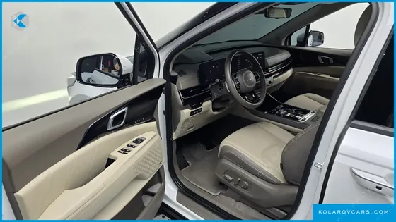 KIA CARNIVAL GASOLINE 7-SEATER HI LIMOUSINE