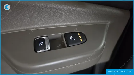 KIA CARNIVAL GASOLINE 9-SEATER NOBLESSE