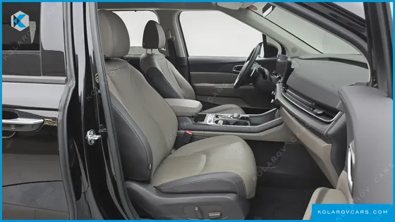 KIA CARNIVAL GASOLINE 7-SEATER NOBLESSE