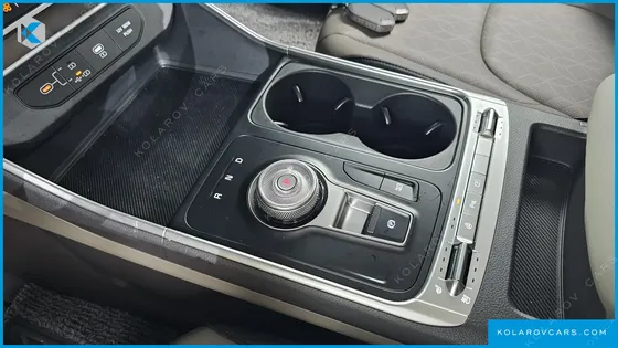 KIA CARNIVAL HEV 9 SEATER PRESTIGE