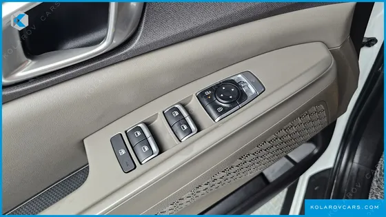 KIA CARNIVAL HEV 9 SEATER PRESTIGE