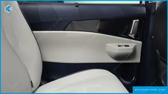 KIA CARNIVAL HEV 9SEATER SIGNATURE