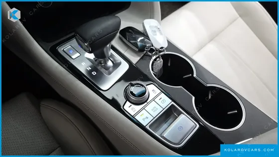 GENESIS G70 GASOLINE 2.5T 2WD