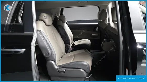 KIA CARNIVAL 9-SEATER PRESTIGE