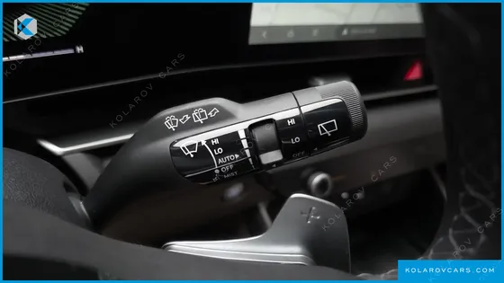 KIA CARNIVAL 9-SEATER PRESTIGE