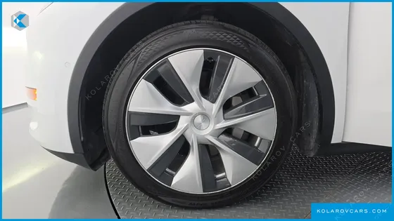 TESLA MODEL Y LONG RANGE AWD