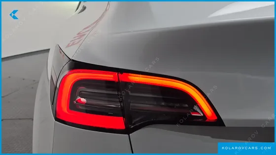TESLA MODEL Y LONG RANGE AWD