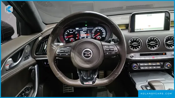KIA STINGER 3.3 TURBO 2WD