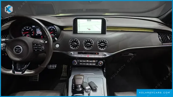KIA STINGER 3.3 TURBO 2WD