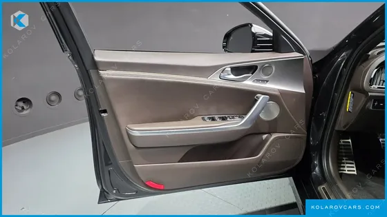 KIA STINGER 3.3 TURBO 2WD