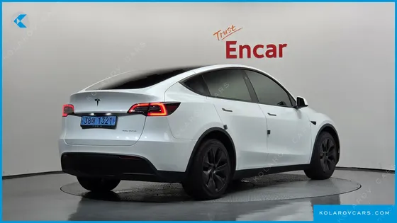 TESLA MODEL Y LONG RANGE AWD
