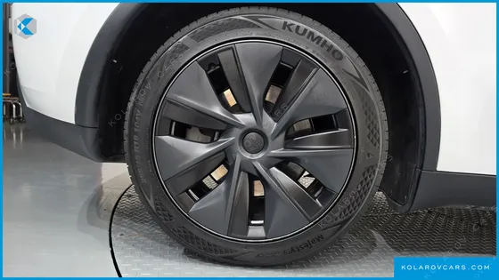 TESLA MODEL Y LONG RANGE AWD