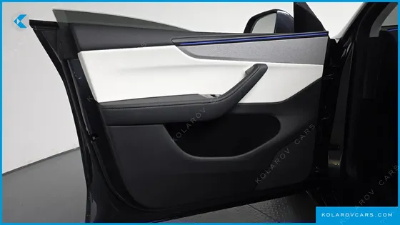 TESLA MODEL Y RWD
