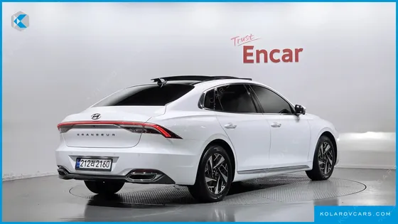 HYUNDAI GRANDEUR LE BLANC