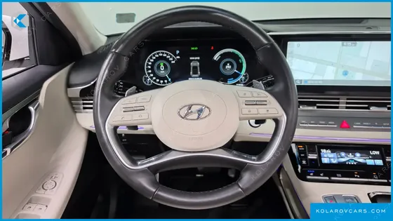 HYUNDAI GRANDEUR LE BLANC