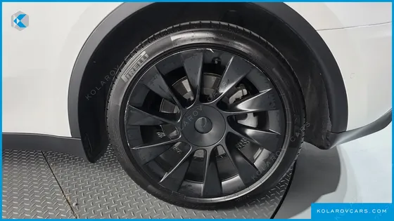 TESLA MODEL Y LONG RANGE AWD