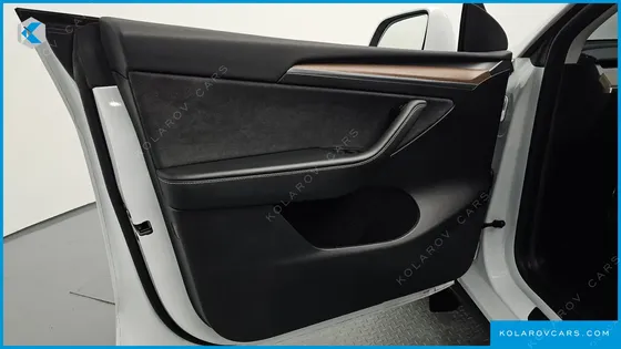 TESLA MODEL Y RWD
