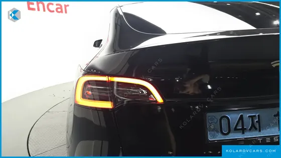 TESLA MODEL Y LONG RANGE AWD